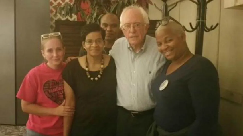 Bernie Sanders Meets w/ #SandraBland’s Mother As Promised