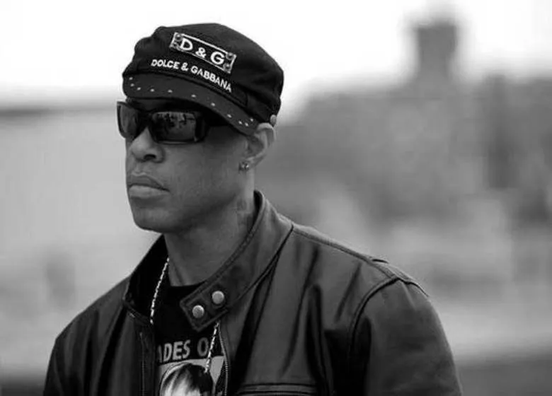 MP3: DJ Blunt (@JavuDJBlunt) » Guru Tribute (Mix)