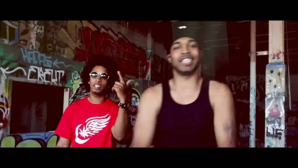 Ty Farris (@TyFarris1) feat. @KidVishis - Feel Nothing [Video]