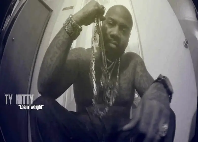 Video: Ty Nitty (@TyNittyMobb) » Losin Weight (Freestyle) [@WayemDash @VinnyThunn @TeamDoubleL]