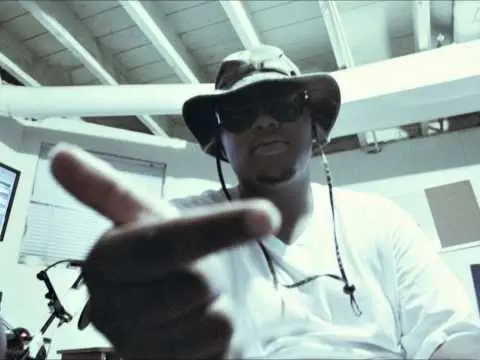Money Ova Everything track by LeekeLeek